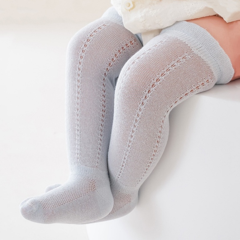 Baby uitgehold lange sokken ad - Baby Sock Oximeter recensie en prijs